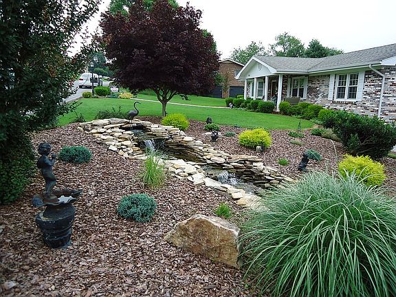 3rd image of 106 Dover Ln