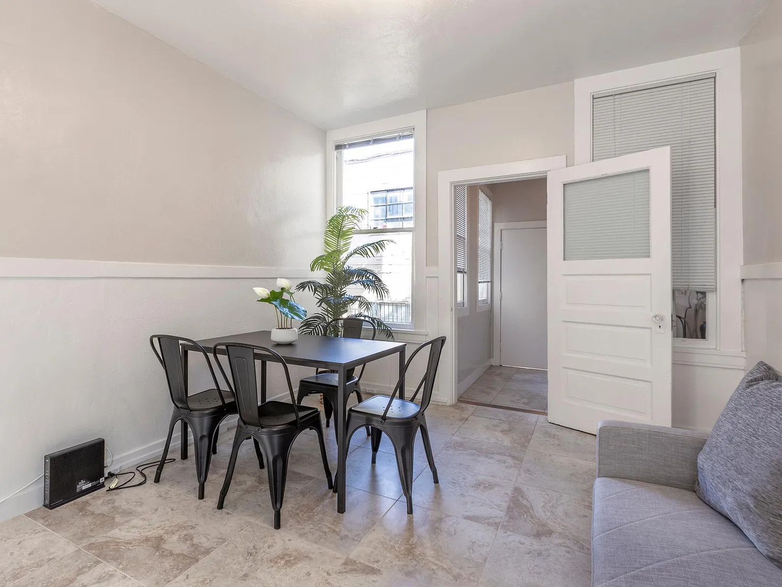 653 Minna St — Photo 2