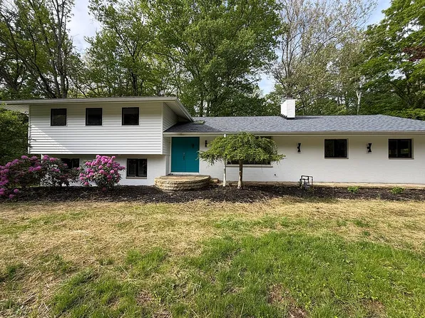 3866 Woodthrush Rd, Akron, OH 44333