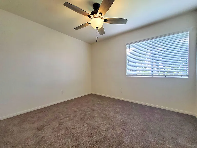 Palm Villas Apartments — Photo 13