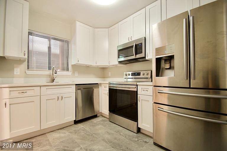 1st image of 2809 Lee Oaks Ct APT 302