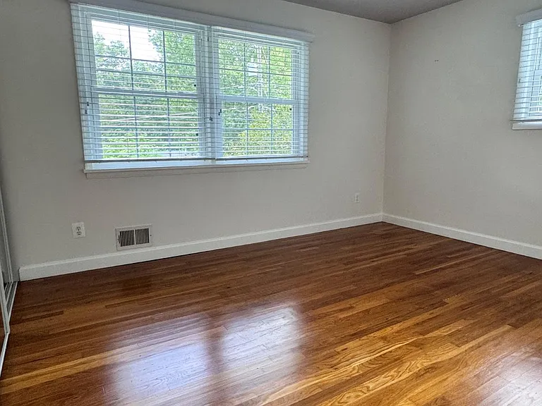 5104 Southampton Dr — Photo 23