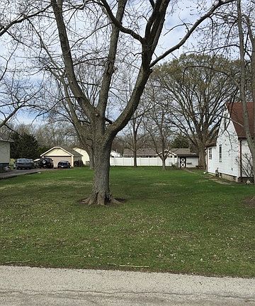 5th image of 138 N Campbell Ave