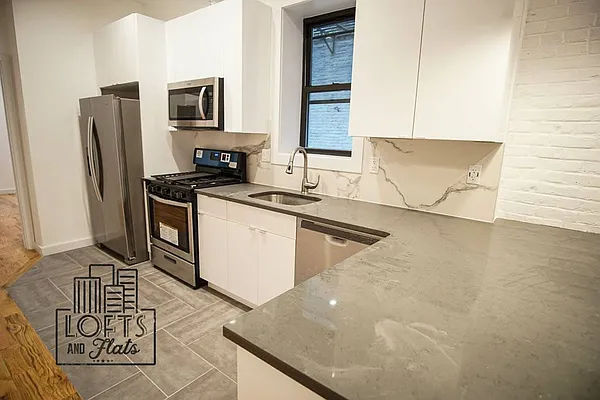 Rented by Lofts and Flats LLC | media 24