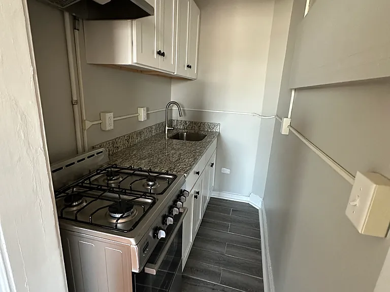 1175 Chapel St #A502 — Photo 2