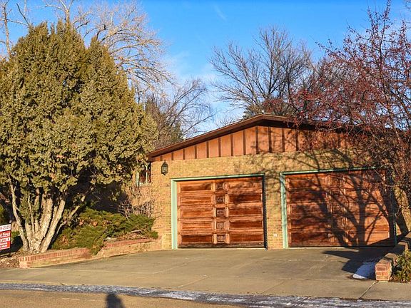 2nd image of 760 8th St N