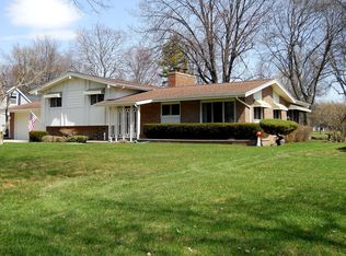 579 Foxboro Rd, Saginaw, MI 48638