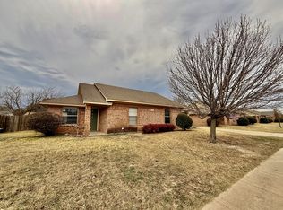 1220 Winscott Rd, Benbrook, TX 76126
