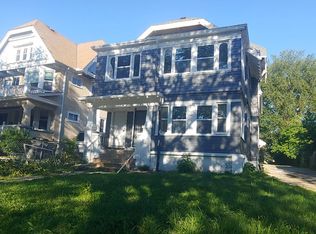 4266 W Highland Blvd, Milwaukee, WI 53208