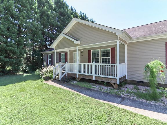 4th image of 105 Wildflower Ln