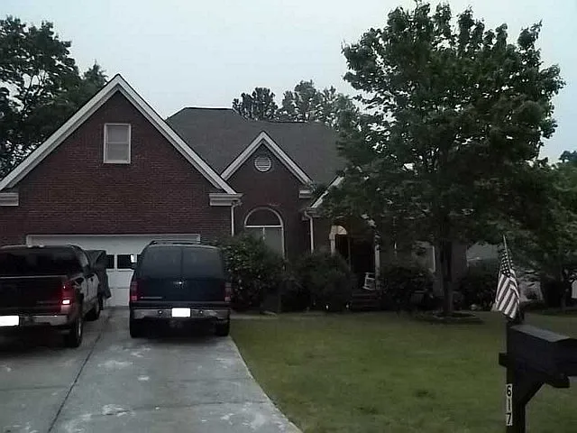 617 Thornapple Trl photo 1