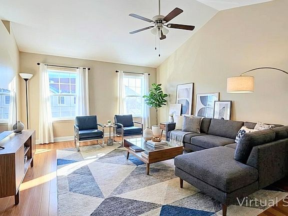 2nd image of 1241 Ballantrae Pl APT E