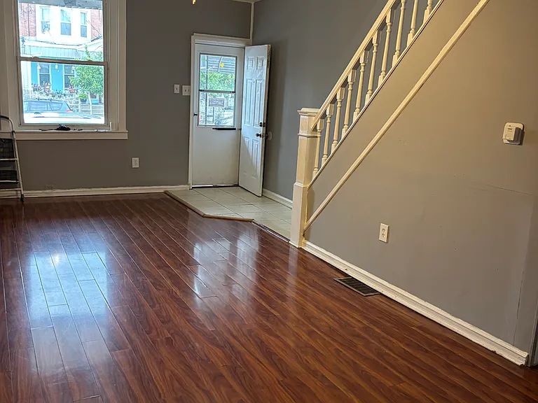 3036 Aramingo Ave — Photo 11