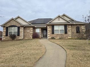 1906 Yukon Dr, Barling, AR 72923