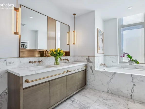 305 East 51st Street image 10 of 22