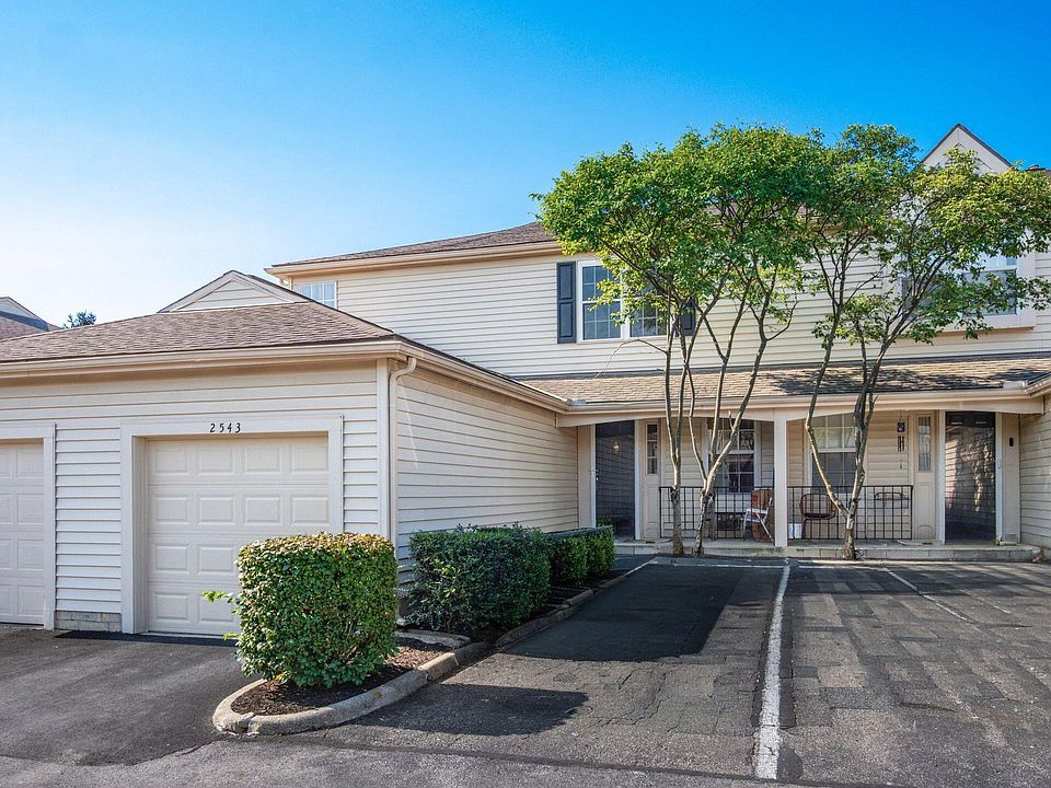 1st image of 2543 Hyacinth Ln #34B