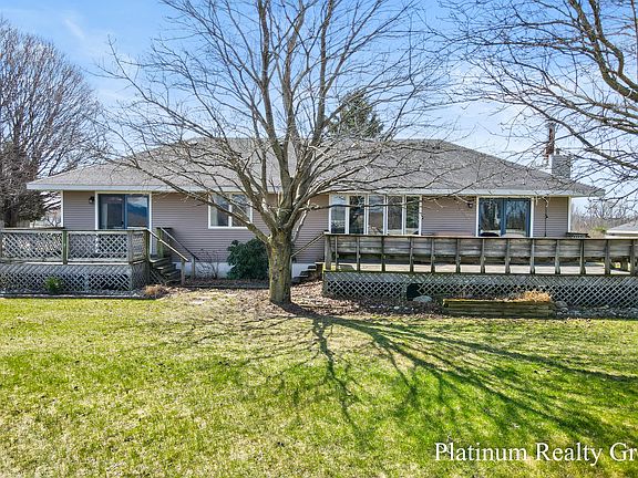 3rd image of 4834 W Elizabeth Dr