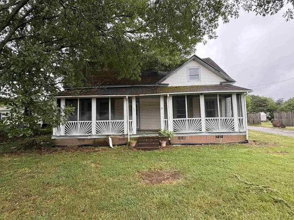 64 E Main St, Inman, SC 29349