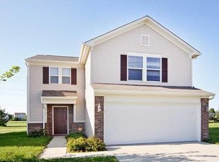 8113 Wildwood Farms Dr, Indianapolis, IN 46239