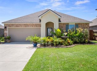 462 W Lake Dr, Slidell, LA 70461