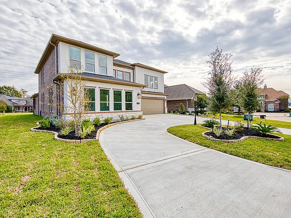 5th image of 24 Waterford Way