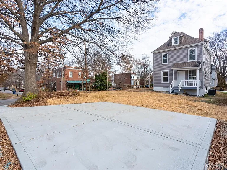 3303 Oxford Ave — Photo 26