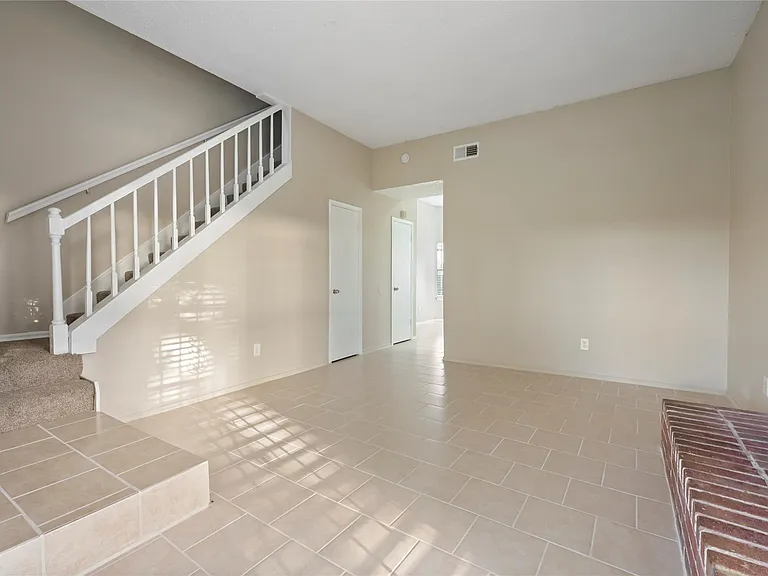 3479 Rockrill Dr — Photo 6