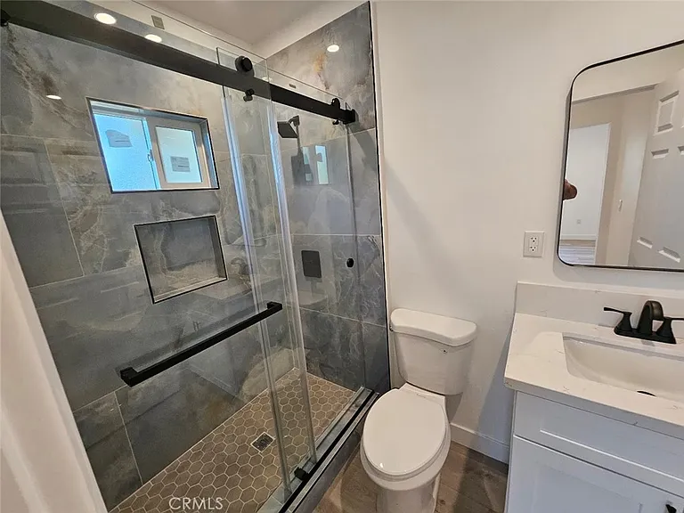 1401 S Rosewood Ave #3 — Photo 7