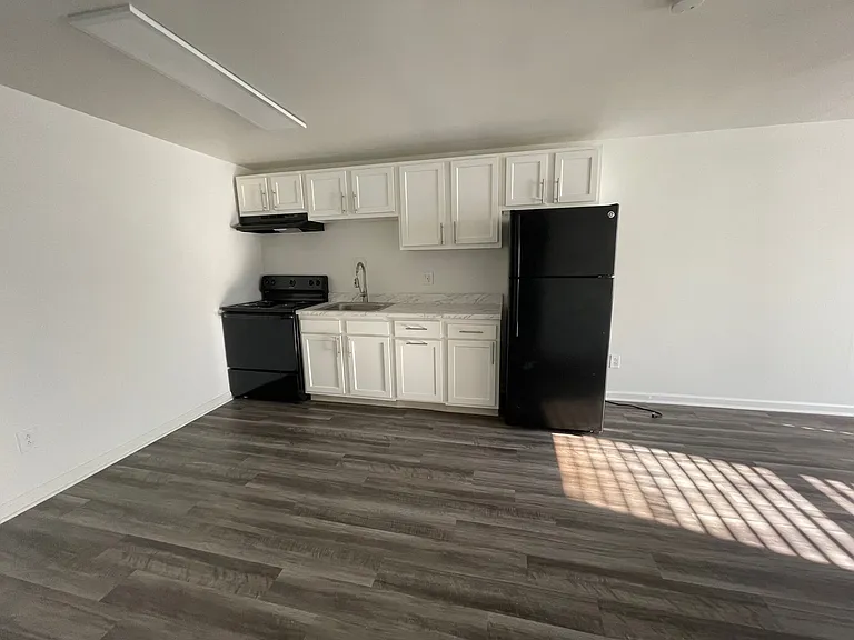 3566 E Main St — Photo 8