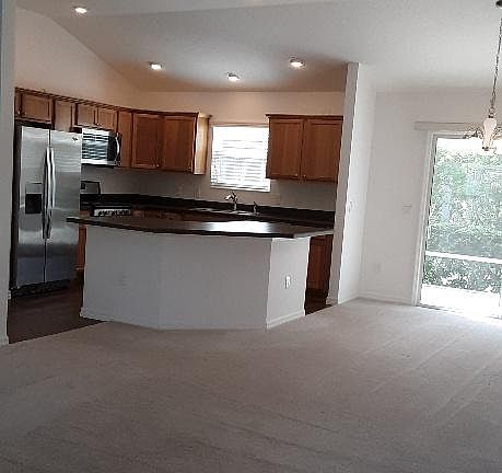 4th image of 5586 Cedar Waxwing Dr