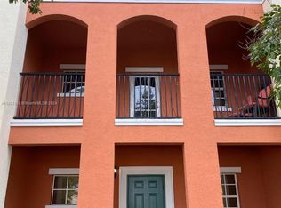 215 SW 6th Pl #215, Pompano Beach, FL 33060