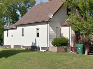 323 NW 7th St, Grand Rapids, MN 55744