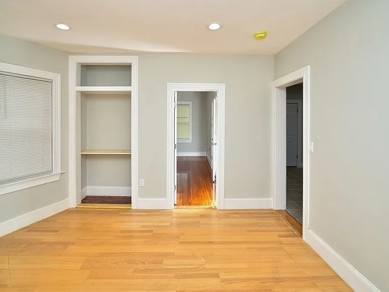 48 Evelyn St #1 — Photo 9