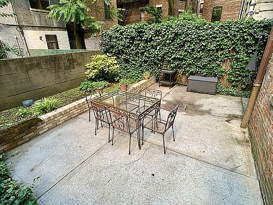 1st image of 307 W 105th St #1B
