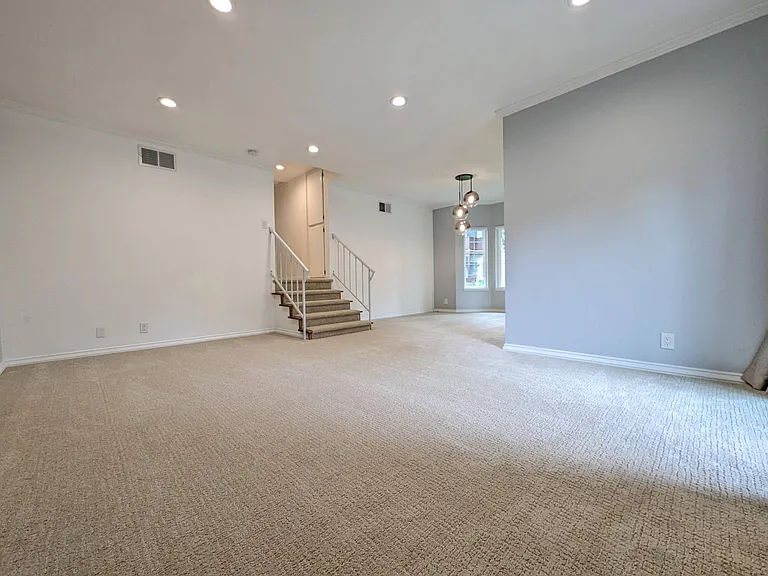 437 Costa Mesa Ter — Photo 3