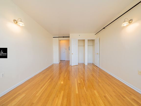 4th image of 796 Sterling Pl #6E