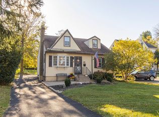 2658 Jenkintown Rd, Glenside, PA 19038