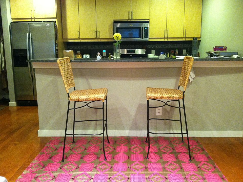 breakfast bar