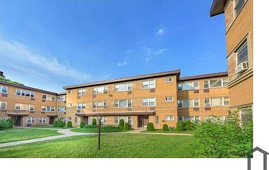 4th image of 6825 N Seeley Ave