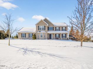28 Stableford Pl, Mechanicville, NY 12118