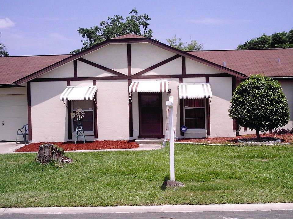 Nice 2BR 2BA home w/large BR. large back yard, fresh interior paint