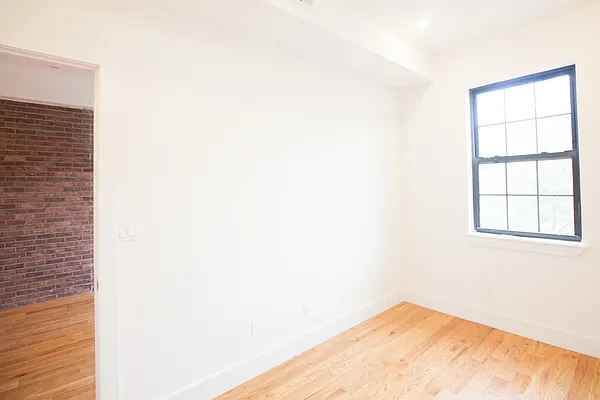 Rented by Hudson Real Estate International LLC | media 17