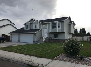 5913 Eve St, Chubbuck, ID 83202