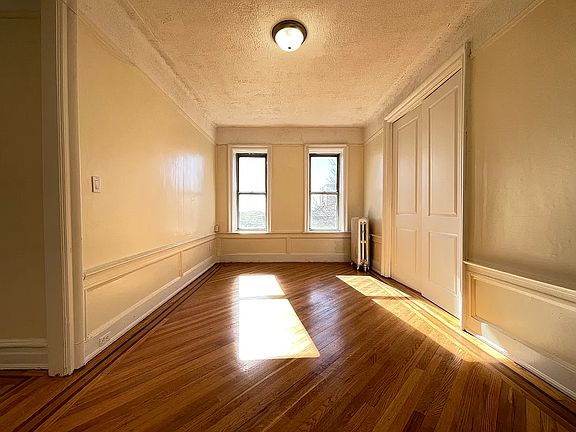 2nd image of 5718 Fort Hamilton Pkwy #D6