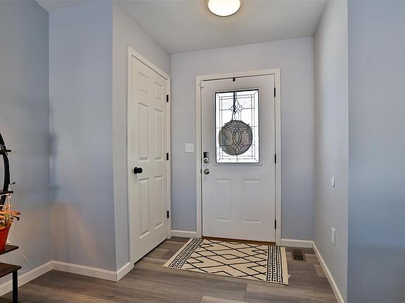 2nd image of 3408 Ozzie Dr