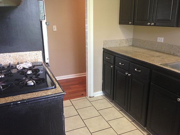 3rd image of 9509 Cinnamon Dr