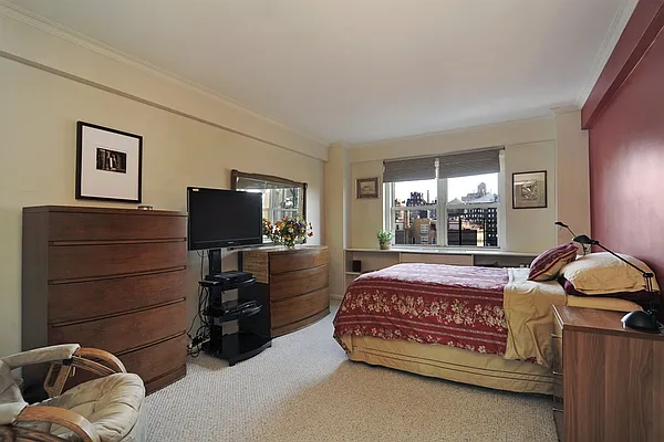 Sold by Corcoran | media 15