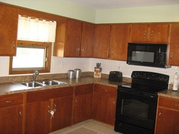 2nd image of 1308 Gladys Dr