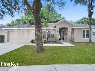 1102 Lumsden Trace Cir, Valrico, FL 33594