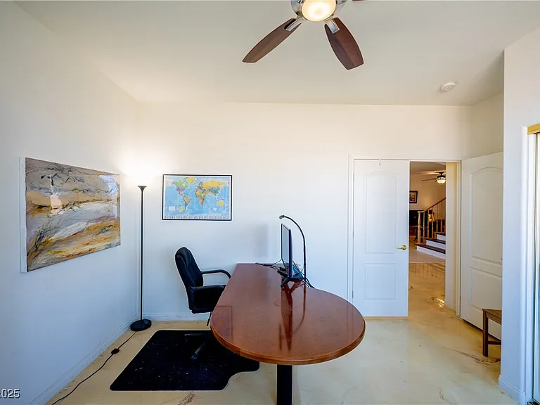 359 Hoskins Ct — Photo 28